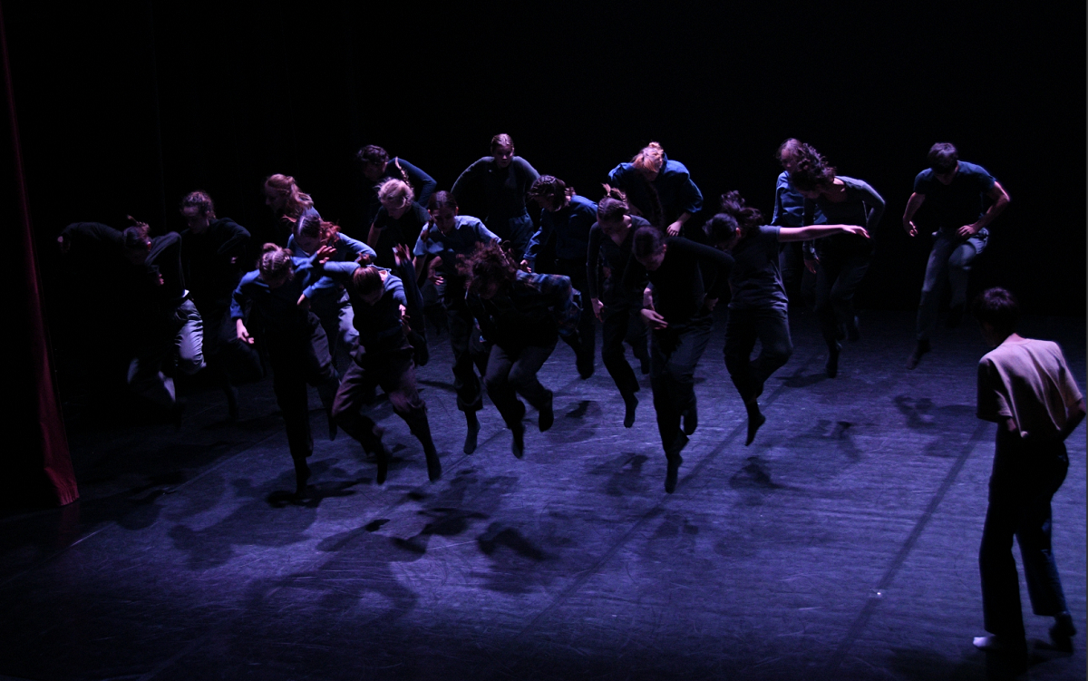 The square i Inanna. Cobosmika SEEDs. Doble estrena de dansa